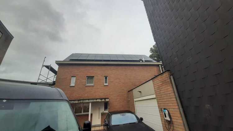 Zonnepanelen Leuven leien dak